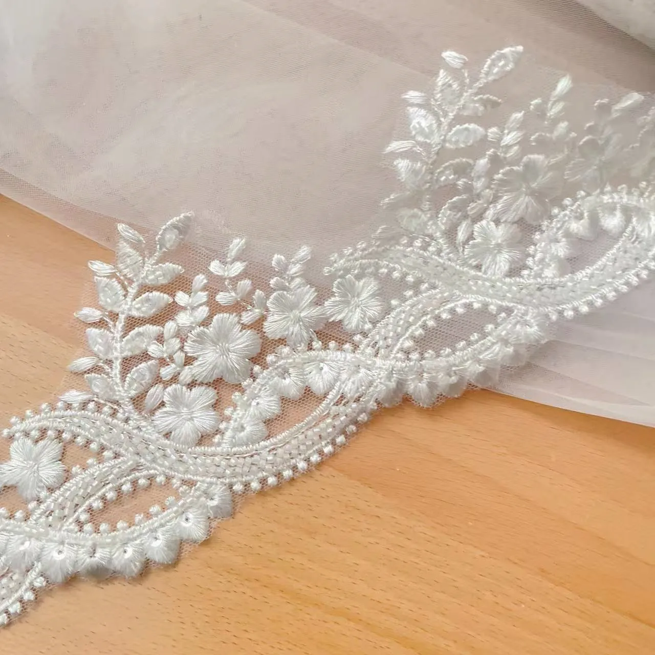 High Quality Beaded Lace Trim  - đánh giá và giá Beaded Trim Fringe